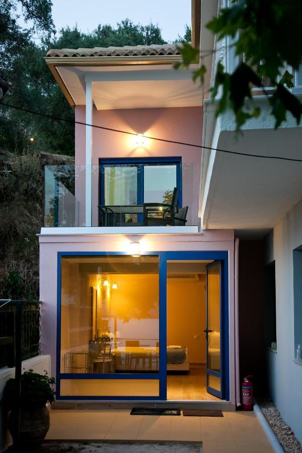 פלטאריה Villa Niki מראה חיצוני תמונה