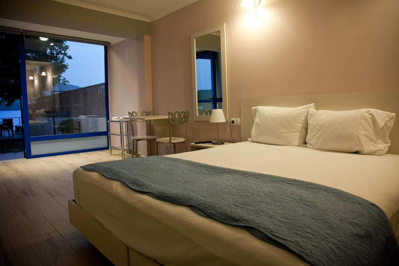 פלטאריה Villa Niki מראה חיצוני תמונה