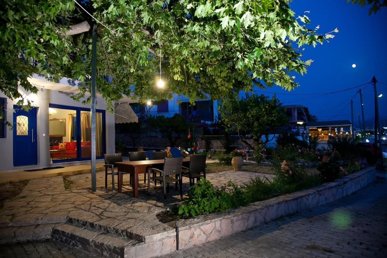 פלטאריה Villa Niki מראה חיצוני תמונה