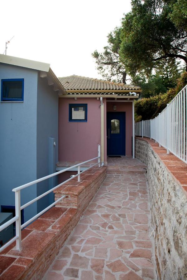 פלטאריה Villa Niki מראה חיצוני תמונה