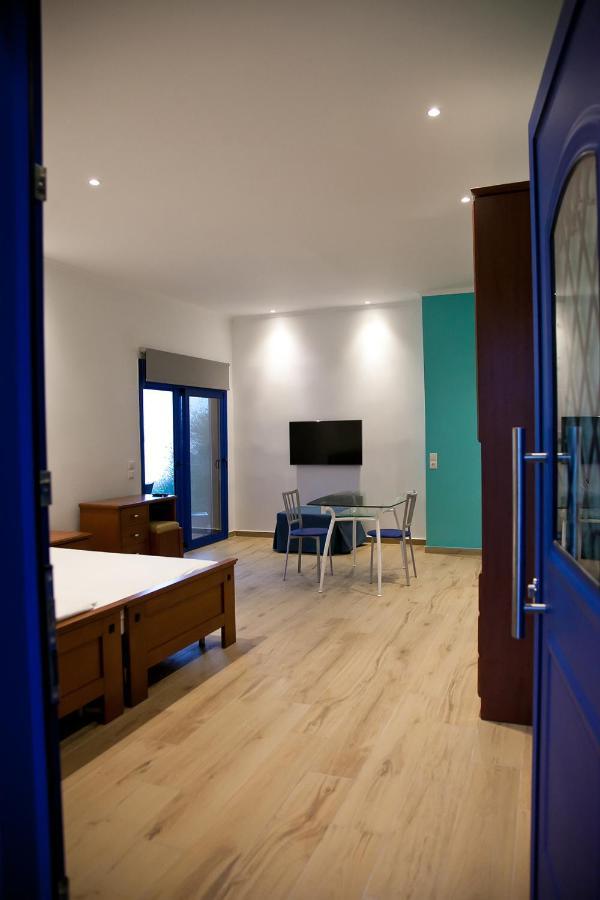 פלטאריה Villa Niki מראה חיצוני תמונה